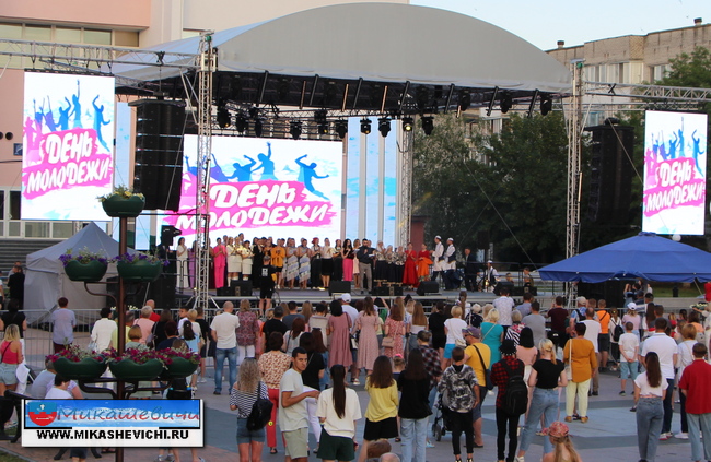 В Микашевичах прошёл VI молодежный музыкальный фестиваль