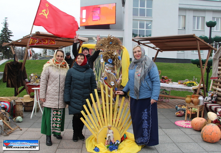  На районных «Дожинках» в Микашевичах